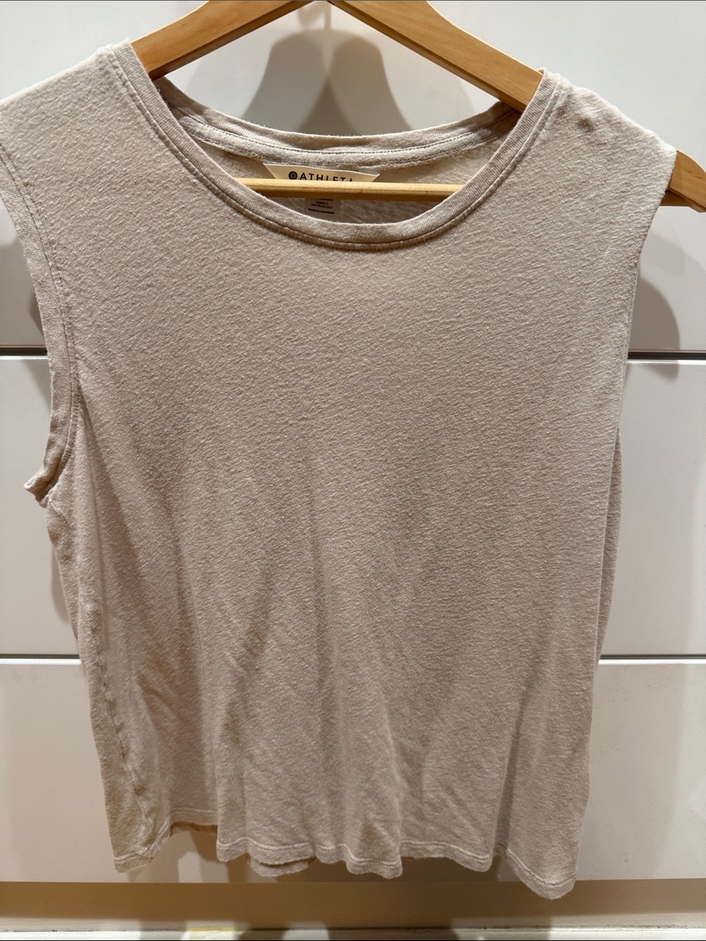 Athleta Sleeveless linen Tank Top in Light Taupe